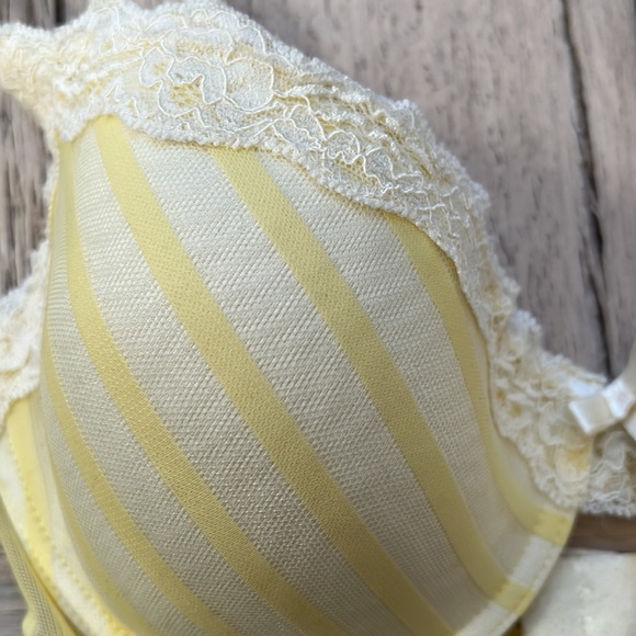 New Elle Macpherson intimates bra size 34 D Style: E72-328Z - Picture 5 of 5